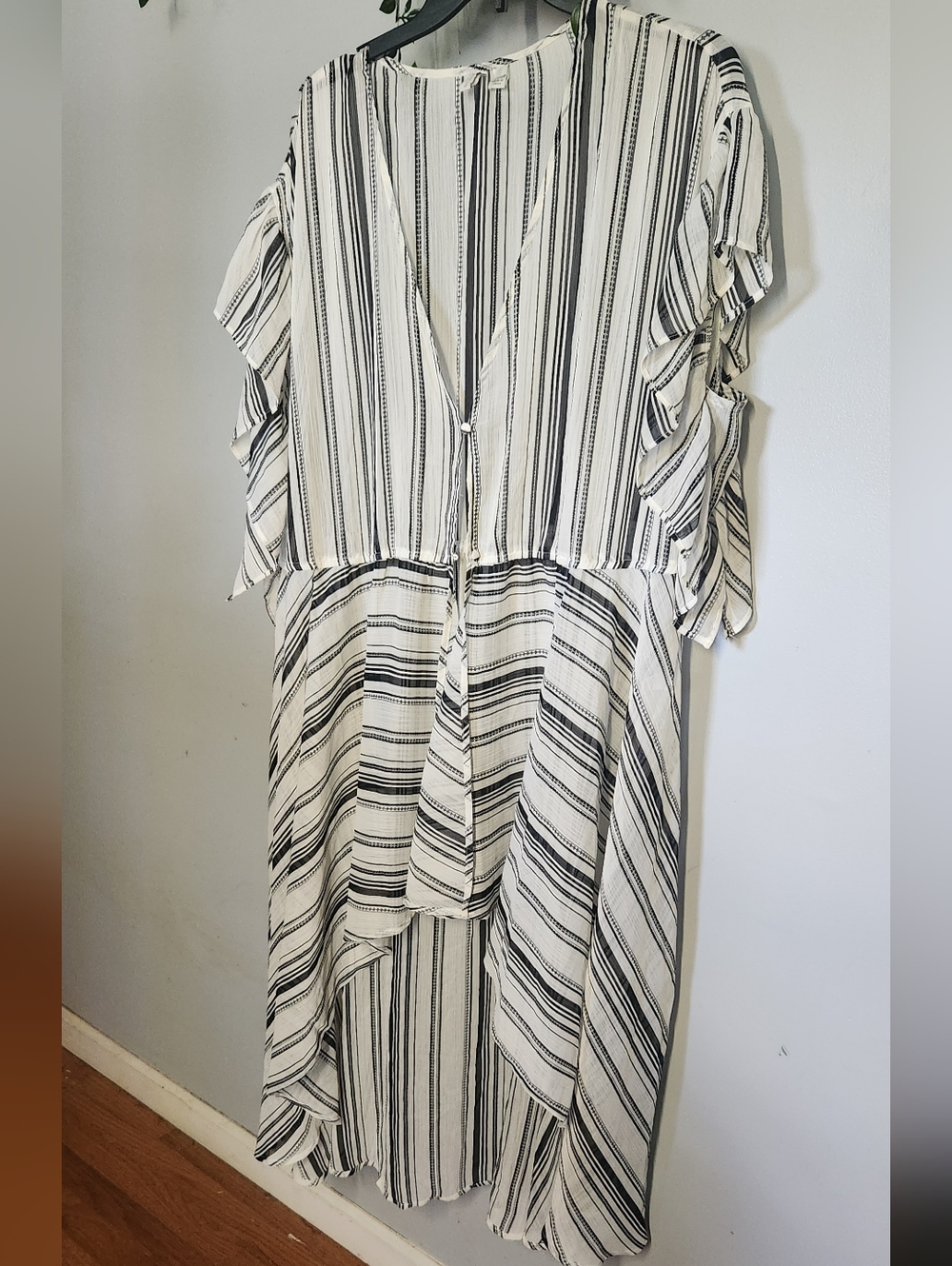 Flowy Striped Duster - Picture 2 of 6